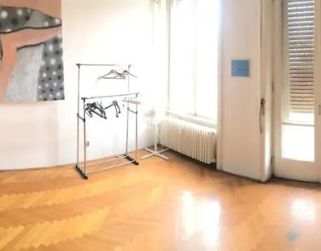 Spacious In The Center Apartment