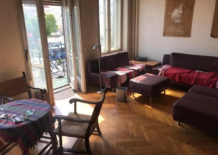 Apartment Spacious In The Center Budapest